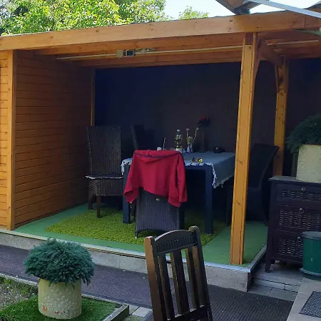 Family House With Garden München